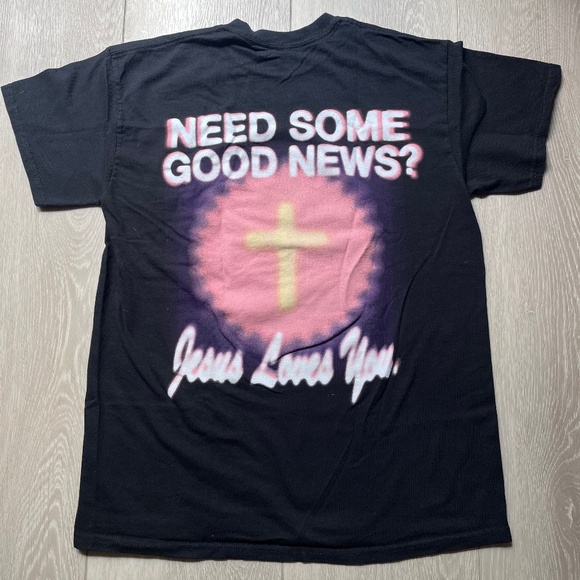 Jesus Loves You short sleeve tee - Picture 2 of 2